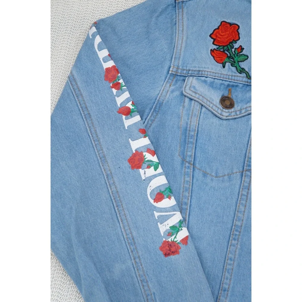 Rue 21 Jean Jacket Womens Small Blue Denim‎ Rose Worldwide Graphic Trucker
